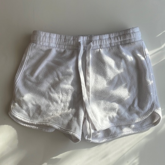 Ardene white sweat shorts - Picture 1 of 6